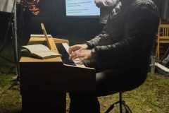 index16